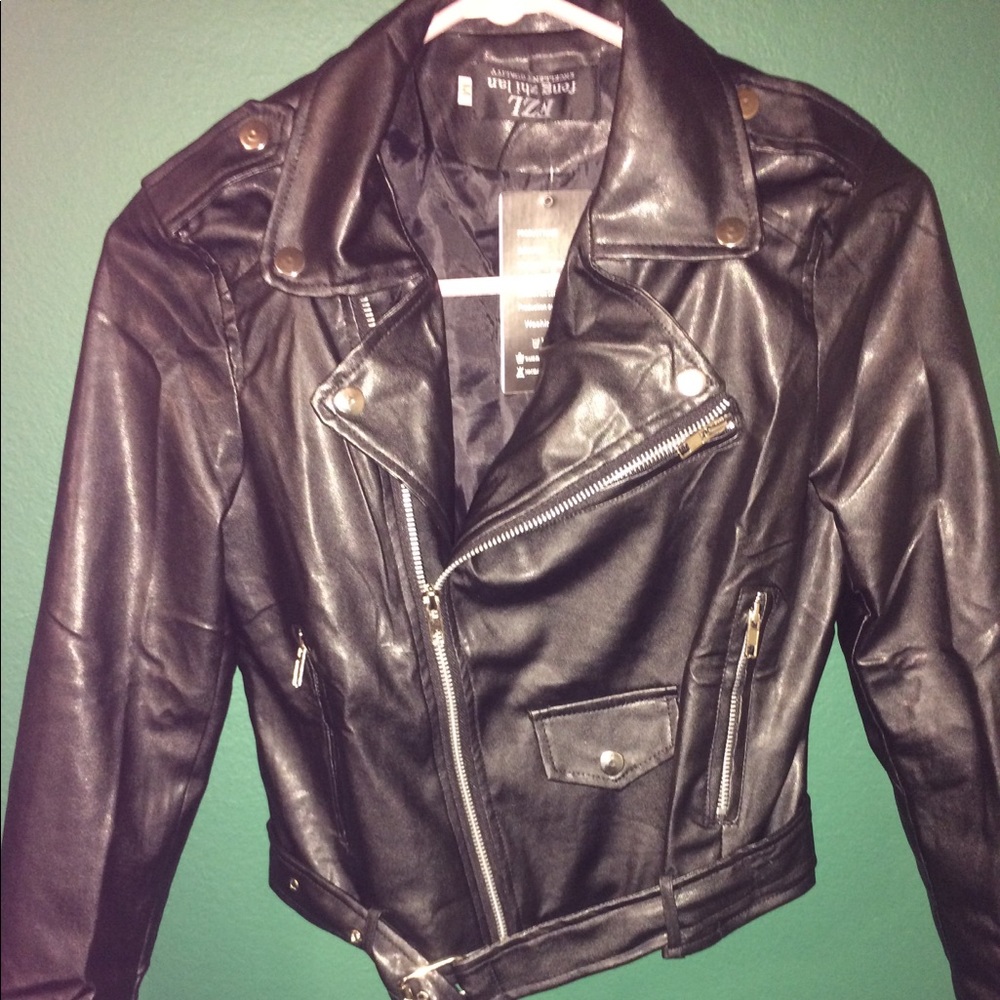 Faux Black Leather/ Motorcycle Jacket🖤